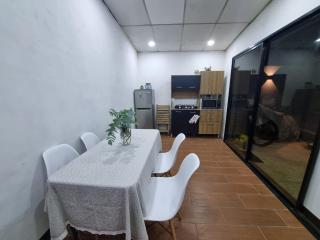 Casa amplia y comoda - 4