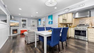 Modern 2BR Close to Beach - Great Outdoor Space - 2