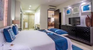 Beach Front PH with marvelous views - 0