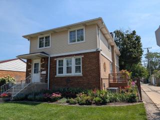 STUNNING AND MODERN place to stay in Franklin Park IL - 0