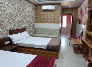 Chandralok Hotel - 5