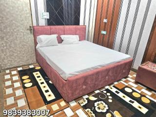 Heritage Heaven stay room gold - 8