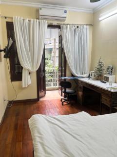 Travel Channel 3 - 6