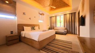 Modern Rustic 4 Bedrooms Villa, Walk to Rawai & Yanui Beach - 8
