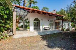 Mowgli Glass Den - 7