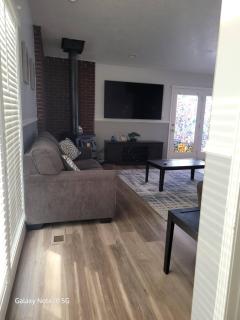 townhouse with jacuzzi and 1 car garage - 7