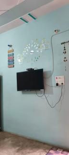 NRI & FOREIGNERS HOMESTAY JUST 1KM TO SANGAM POINt - 6