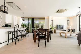 Sarah Place Private Tropical Villa - 1