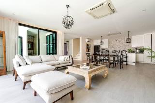 Sarah Place Private Tropical Villa - 2