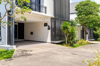 Sarah Place Private Tropical Villa - 4