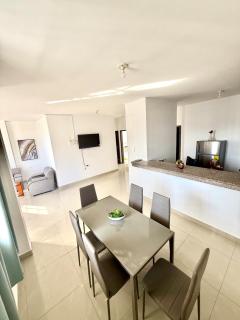 Amplio departamento 2 habitaciones 1er piso Amoblado Manta - 3