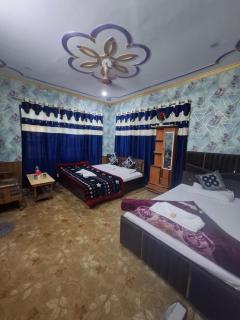 Hotel White Night - 1