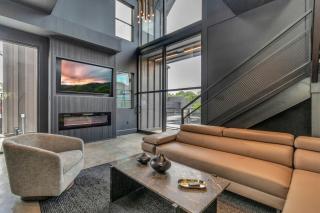 Prolific Oasis Event Space HTX - 9