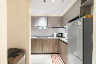 Elegant 2BR City View near City of Dreams, Okada, Solaire, PARQAL, Ayala Malls, MOA, and Airport - 1