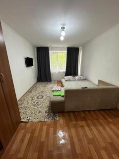 1 комн квартира 8 мкр - 1