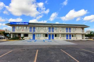 Motel 6-Kingsville, TX - Kingsville - 9