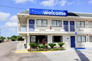 Motel 6-Kingsville, TX - Kingsville - 8