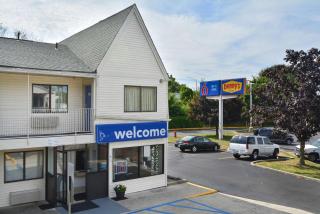 Motel 6-Southington, CT - Hartford - Southington - 9