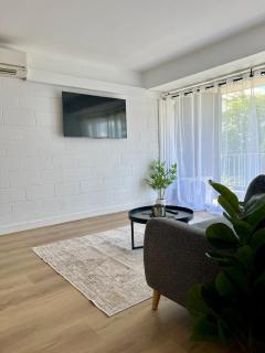 City Park View Apartment - Walk to CBD - 3