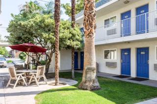 Motel 6-Bakersfield, CA - East - Bakersfield - 9