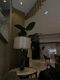 Luxe Hotel-Style Suite Stay at Ayala Ave - 1