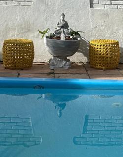 Vila Hashigute - Hostel Feminino e Chalés privativos com Piscina - 8