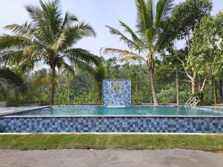 Rainy Cloud Homestay Private Cottages -Pool, Estate, Near to Falls & Safari - 0