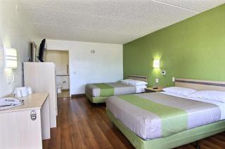 Motel 6 Austin, TX - Central Downtown UT - Austin - 2