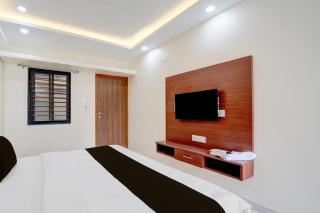 Hotel O by OYO Shri Vinayak - 0