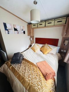 Princess's Palace, Holiday Lodge, Malvern View Leisure Park - 4