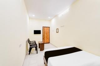 Hotel O by OYO RVS SQUARE - Maula Ali - 2