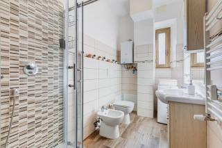 Bright and Spacious 2Bdr Apartment - 1