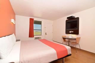 Motel 6-South Haven, KS - 2