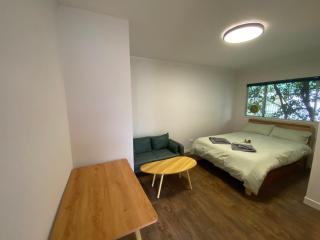 Albany house Private independent entrance private bathroom and private kitchen - 4