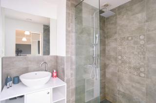 Lovely and Bright Studio! New Building - 3