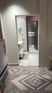 Studio with a single bed and a lounge - 8