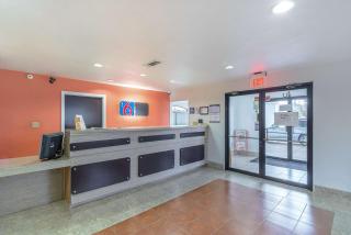 Motel 6-Canton, TX - Canton - 7