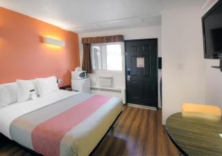 Motel 6-Lethbridge, AB - Lethbridge - 4