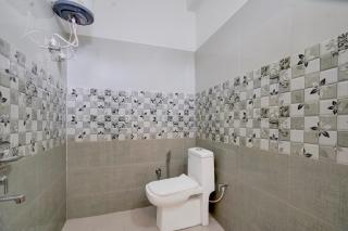 SPOT ON by OYO The Paradiso Inn - 0