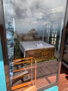 Thumb Up Family Rest - 5