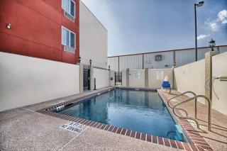 Motel 6-Weslaco, TX - 9