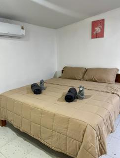 Flower garden room - 2