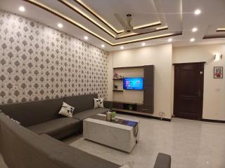 Haven Lodge - 3BR Upper Portion in Bahria Phase 8 - 6