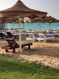 Seaview Classy 2Bedroom Suite with beach access - 7