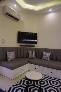 Seaview Classy 2Bedroom Suite with beach access - 2