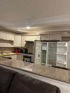 Marina Sea View 3-Bedroom Apartment - 9