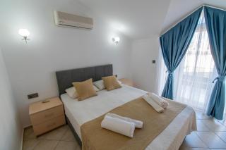 Sunset Beach Club Aqualettings Neptune 6 - 3