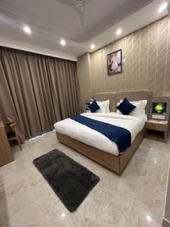 Dreamwood Luxury Apartment Near Sec 29 Gurgaon - 2