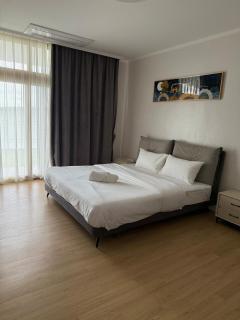 Highland Luxe Villa Clark 4BR king size bed - 2