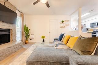 Modern 3BR Townhouse Near Brushy Creek Duplex - 3